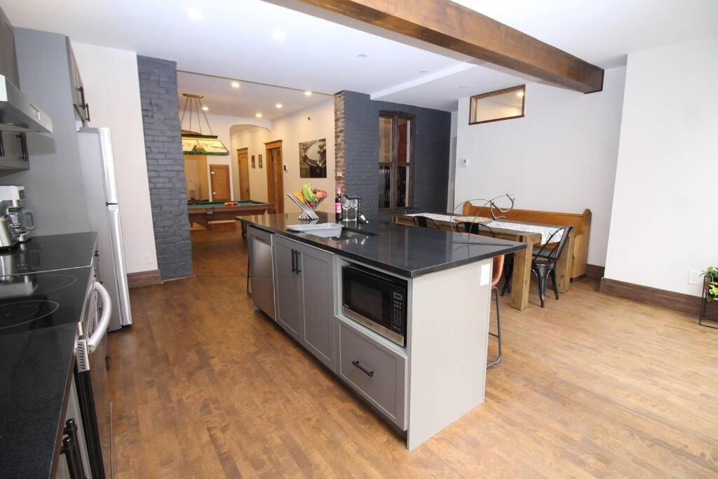 Apartament Charm & Luxury Vacation Headquarters To Downtown! Montreal Zewnętrze zdjęcie